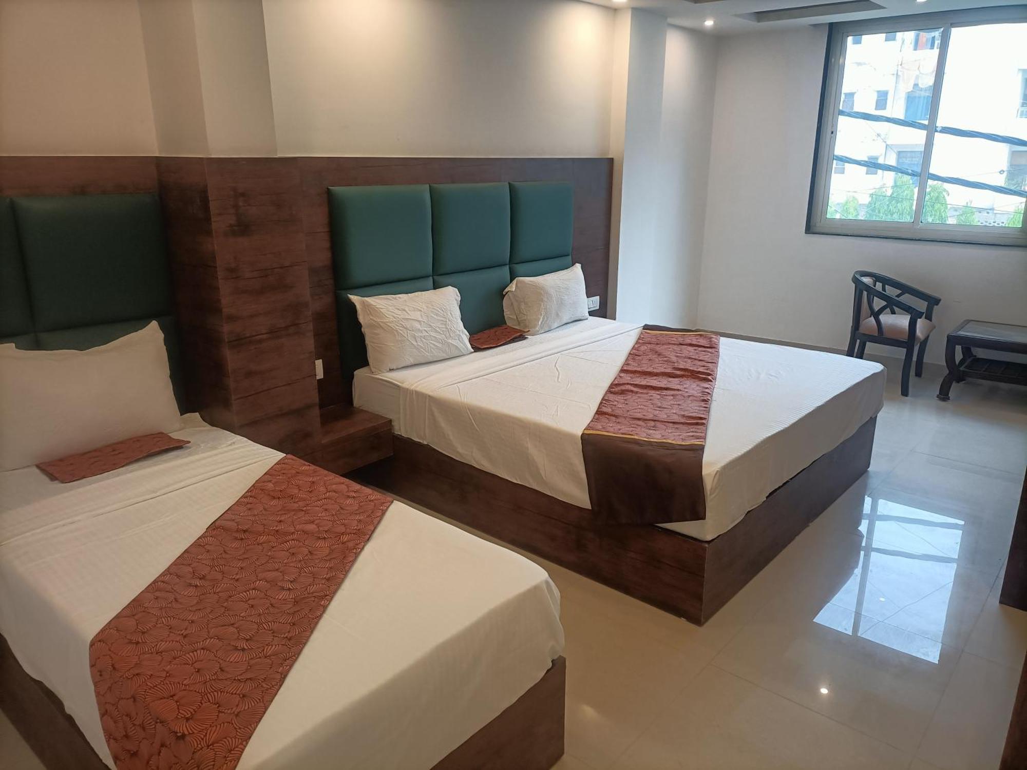 Green Tark Near Delhi Airport Guest house *